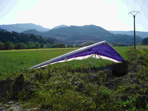 hang gliding